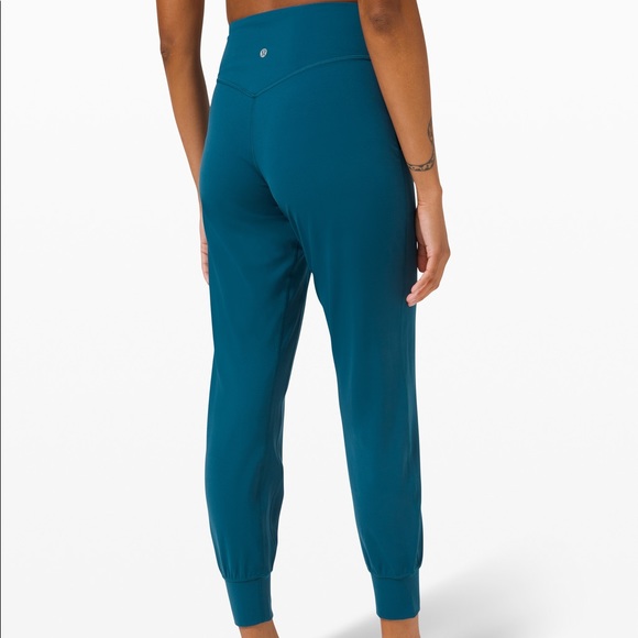 Lululemon Align Joggers - Picture 2 of 4